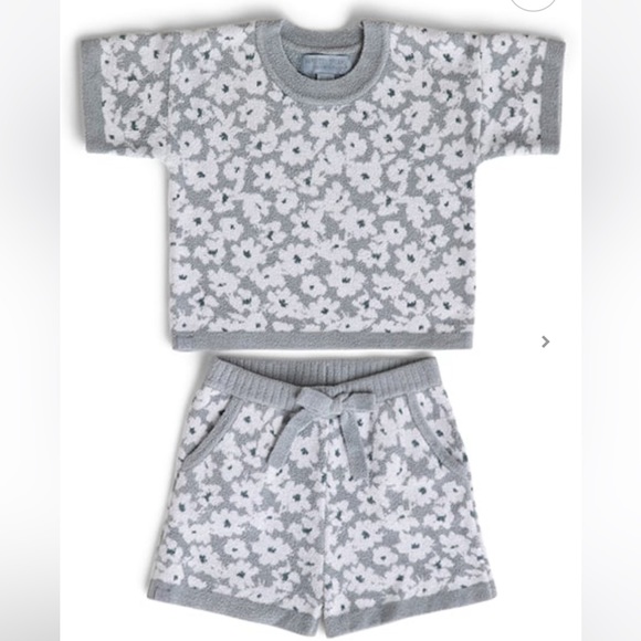 Barefoot Dreams Other - NWT Barefoot Dreams Girls Toddler Cozychic shirt & shorts set waterfall daffodil
